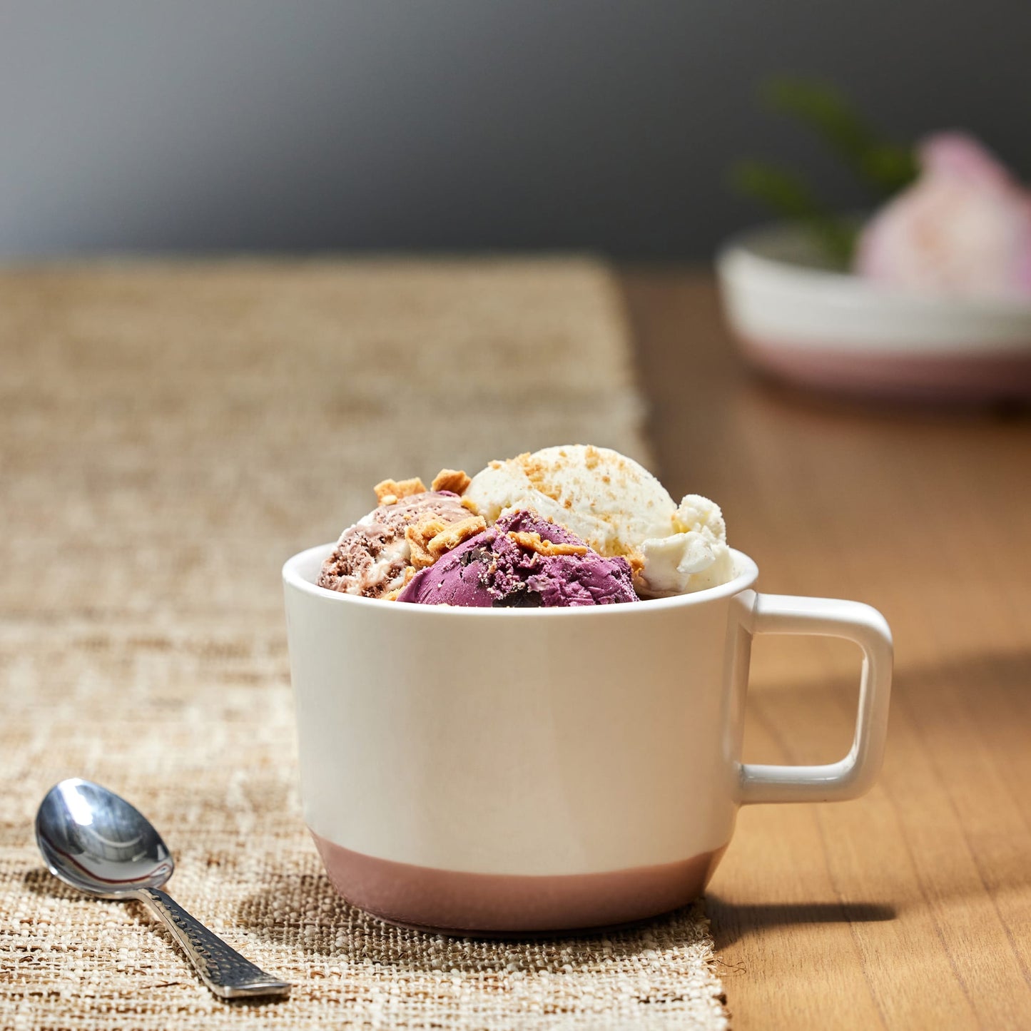 Libbey Austin 17.5 ounce Large Porcelain Coffee Mug, Set of 4, Himalayan Salt Pink